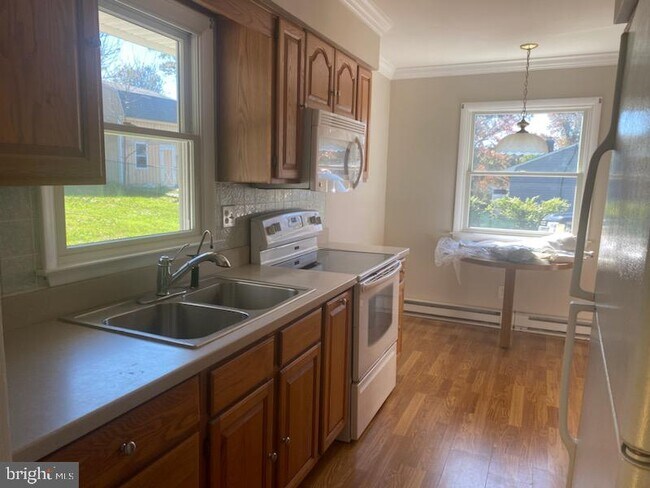 Foto del edificio - 7523 Dogwood Rd