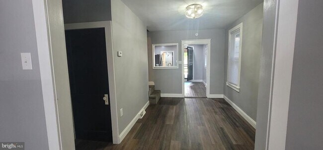 Foto del edificio - 603 Maple St