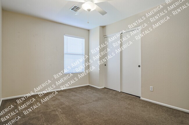 Foto del edificio - 12610 W Medlock Dr