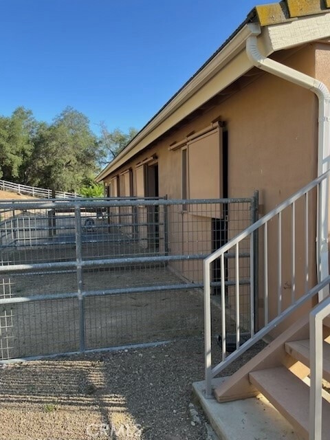 Building Photo - 18110 Ave Bosque