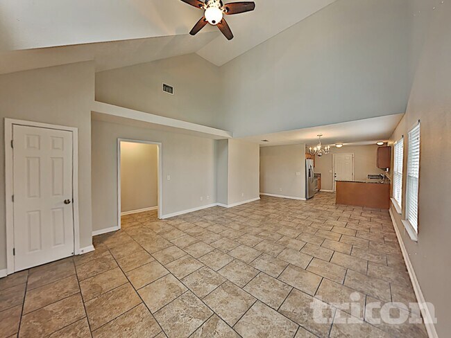 Building Photo - 307 Davids Way