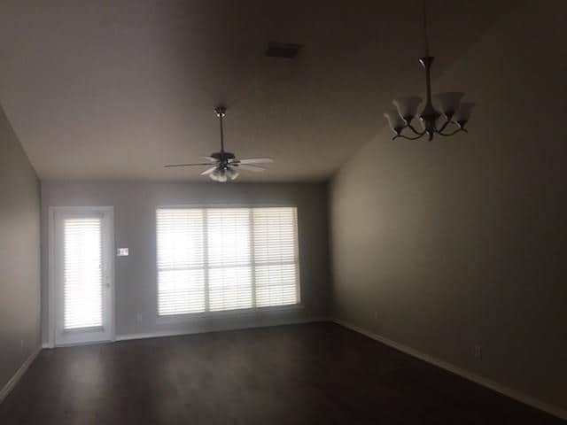 Building Photo - 326 Spring Lake Dr N