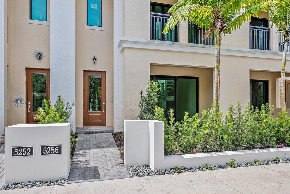 5256 Beckman Ter, Palm Beach Gardens, FL 33418 Townhome Rentals in