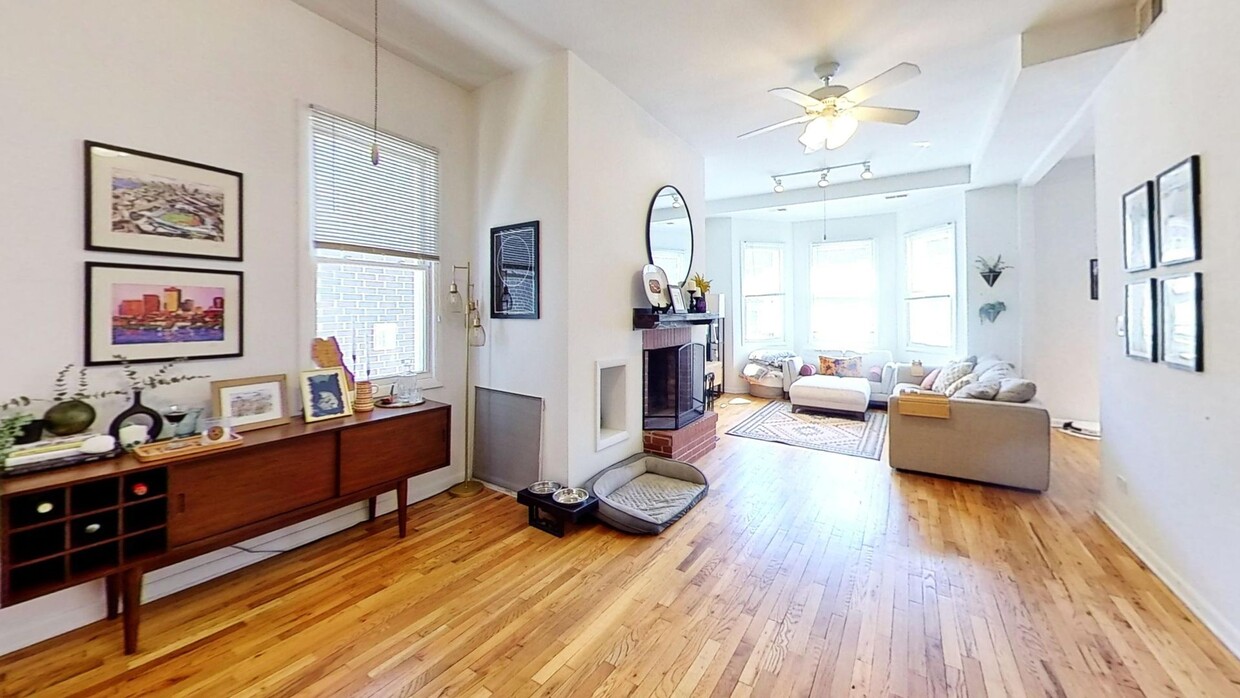 Primary Photo - Recently Rehabbed Wrigleyville Two Bed Two...