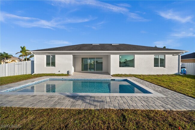 Foto del edificio - 610 NW 23rd Terrace