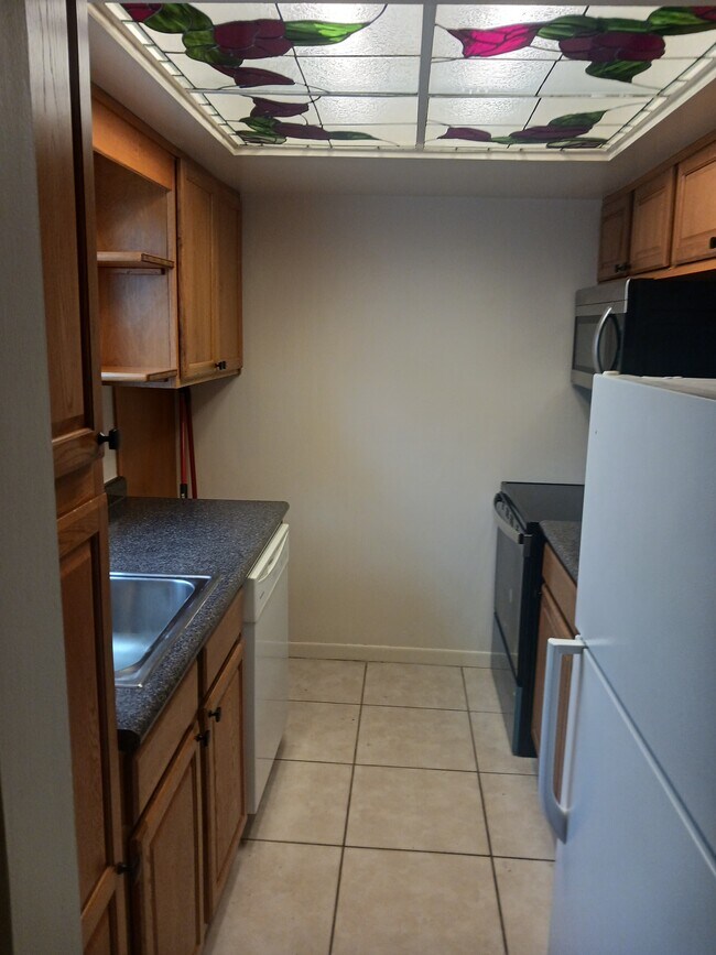 Foto del edificio - 1525 SE 25th St