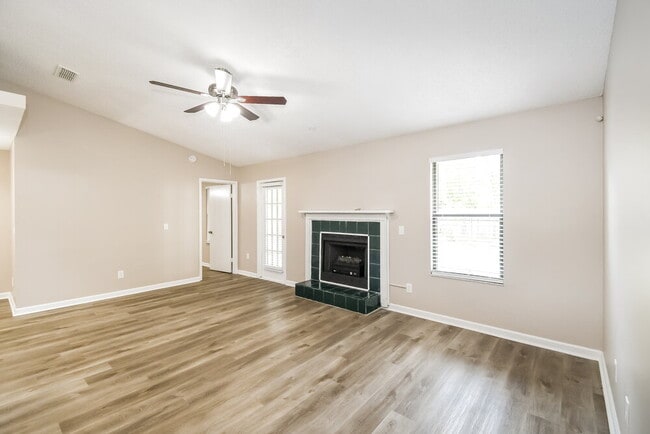 Building Photo - 3188 Chads Ct
