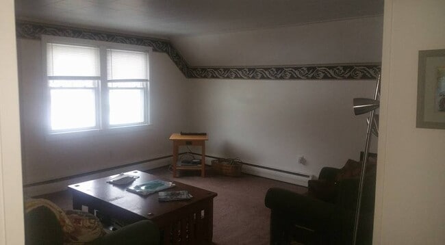 Building Photo - 199 Veazie St