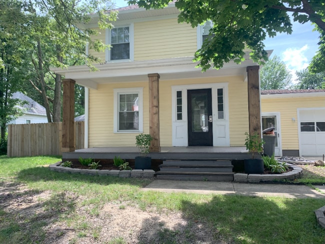 Building Photo - 811 N 3rd St