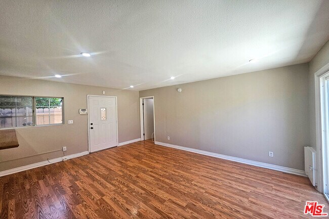 Building Photo - 6946 Jellico Ave