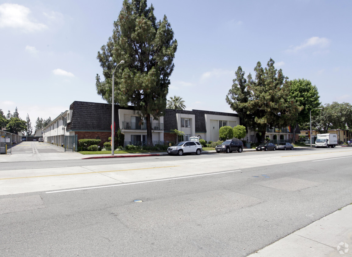 Primary Photo - Covina Plaza Apartments