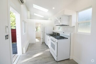 Building Photo - 21107 Damson Rd