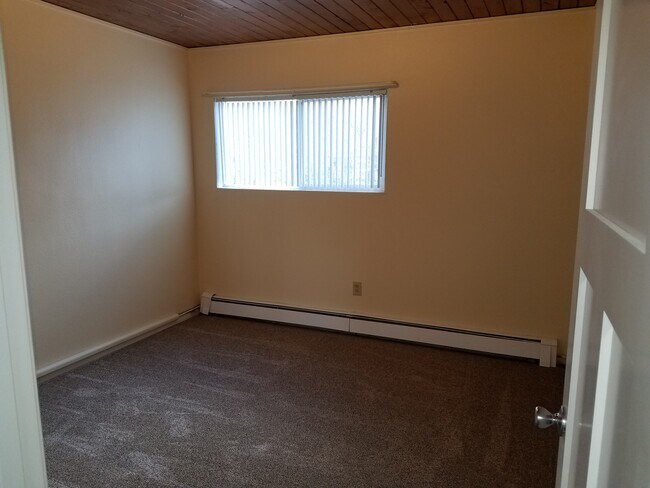 Bedroom - 1100 11th Ave NW