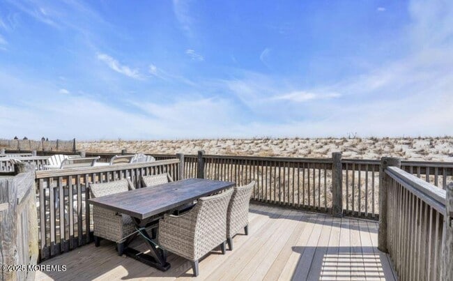 Foto del edificio - 2108 S Ocean Ave