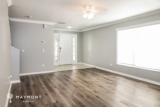 Foto del edificio - 8534 Hawbuck St
