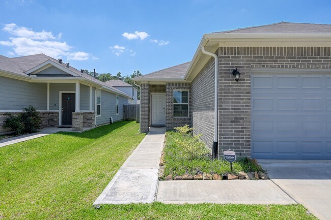 Building Photo - 16626 Moss Ln