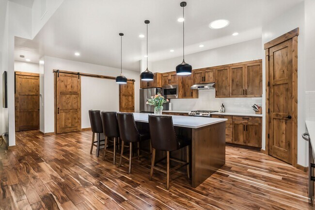 Foto del edificio - 69350 Crooked Horseshoe Rd