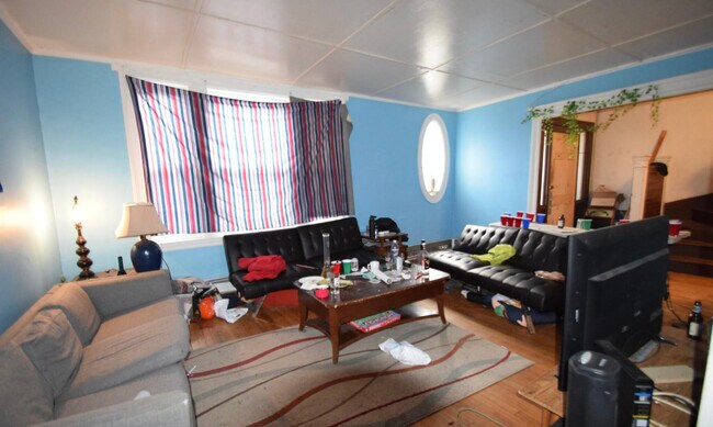 Building Photo - 22 Wadsworth St