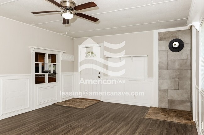 Building Photo - 216 McFayden Dr