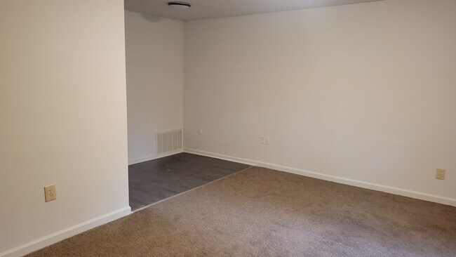 Foto del edificio - 3377 SE Fremont St