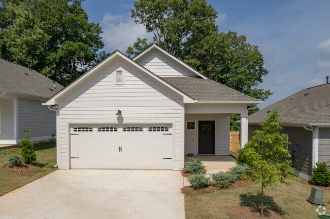 Foto del edificio - The Cottages on Weaver Avenue