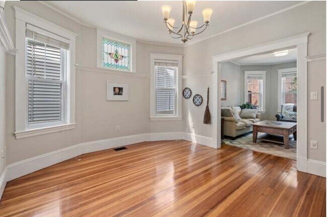 Building Photo - 415 K St