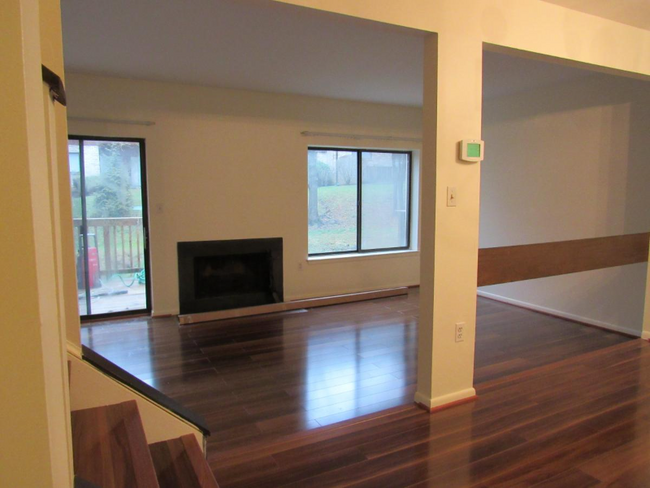 Foto del edificio - 5620 Vantage Point Rd