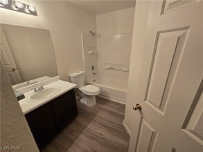 Building Photo - 4517 Blue Magic Way