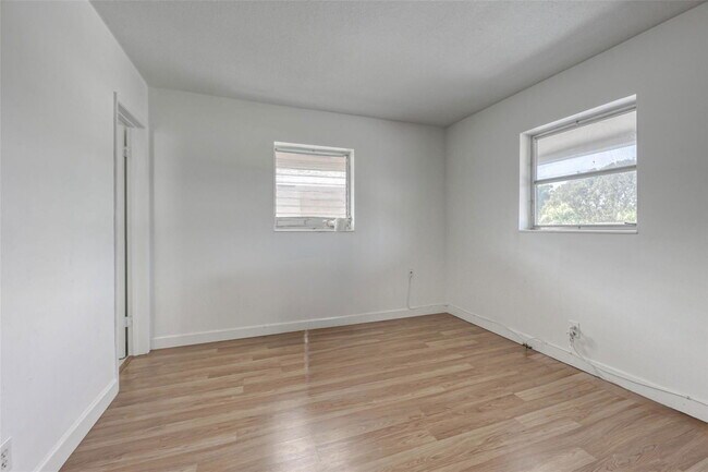 Foto del edificio - 3870 NE 22nd Terrace