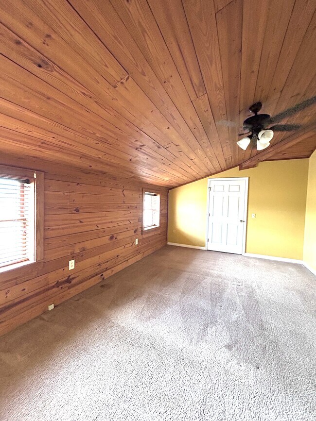 Foto del edificio - 1030 Bohler Rimes Rd