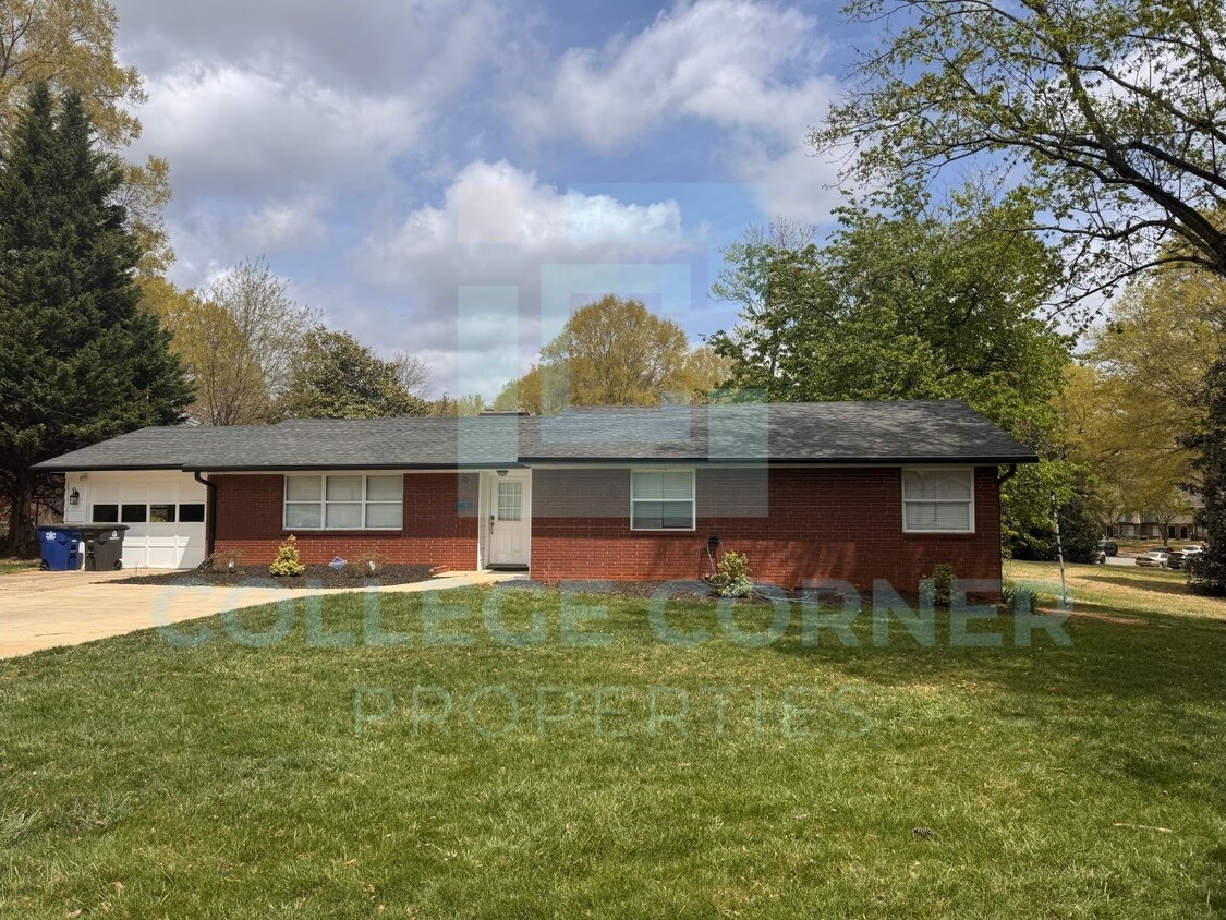 Primary Photo - 1457 Brookwood Dr