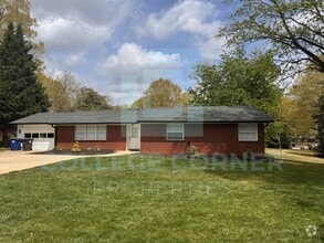 Building Photo - 1457 Brookwood Dr