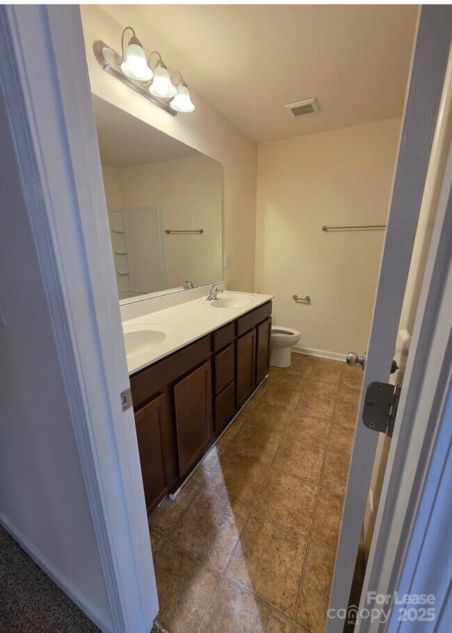 Foto del edificio - 7306 Sienna Heights Pl