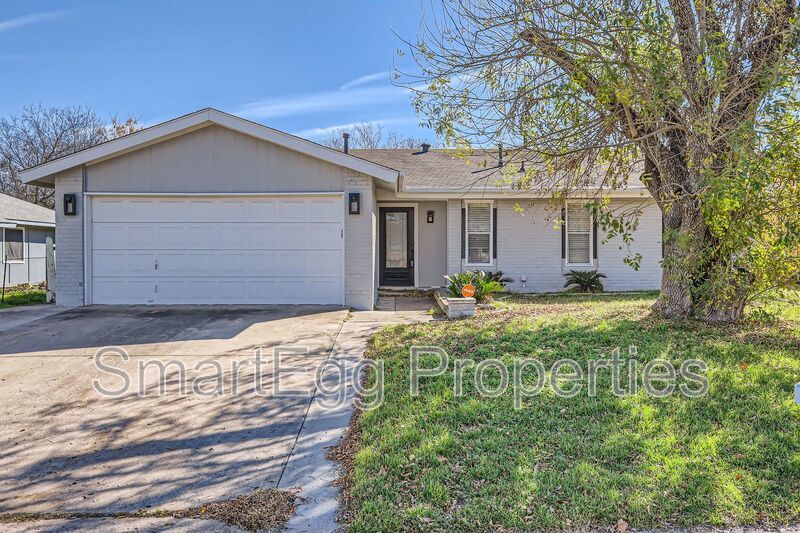 Foto principal - 7807 Whitsun Dr