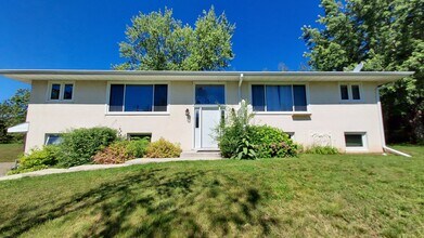 Building Photo - 438 Jacobs Ln