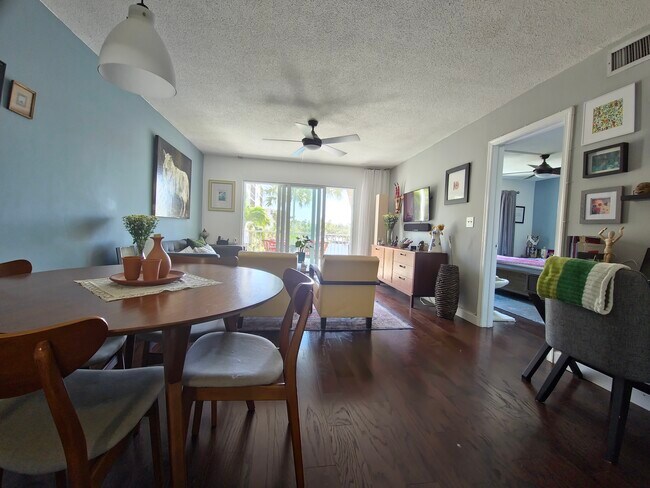 Foto del edificio - 1439 S Ocean Blvd