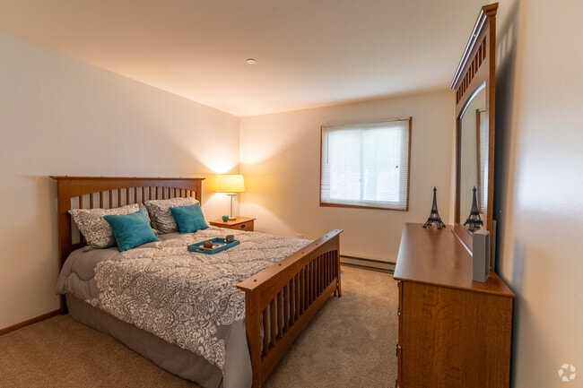 2BR, 1BA - 653SF - Patriot Prairie of Woodstock (FKA Prairie View)