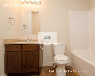 Foto del edificio - 238 N 750 E St