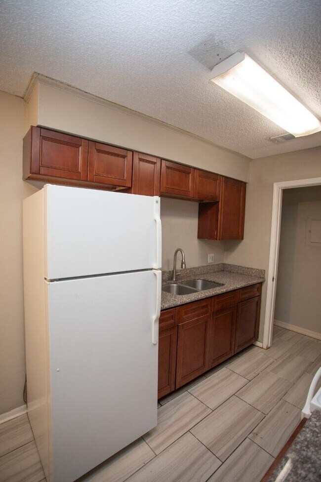 Foto del edificio - 111 Limoges St