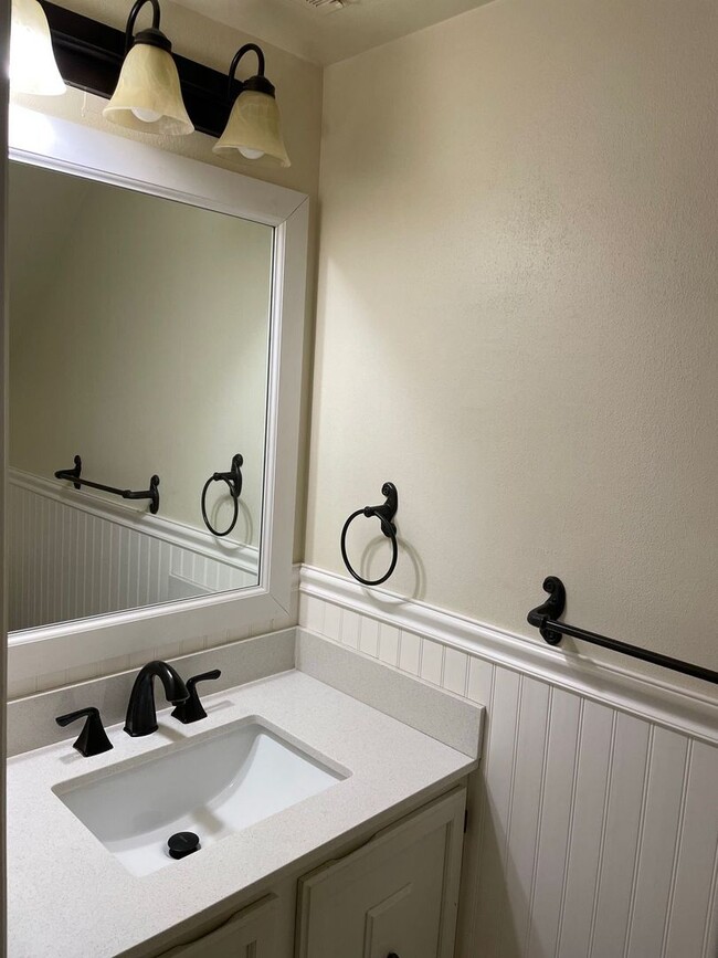 Building Photo - Beach Happy! Spacious Townhome "ASK ABOUT ...