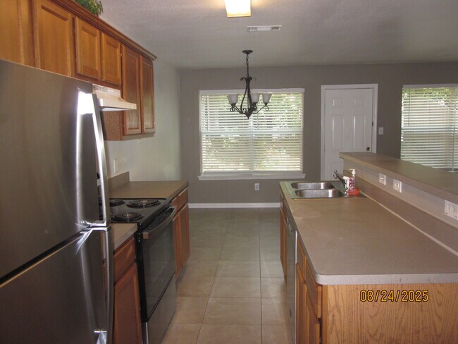 Building Photo - 7527 Ederville Rd