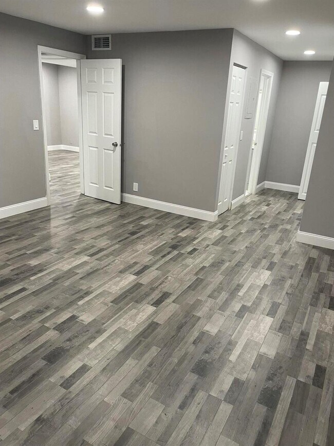 Foto del edificio - 2700 Coral Springs Dr