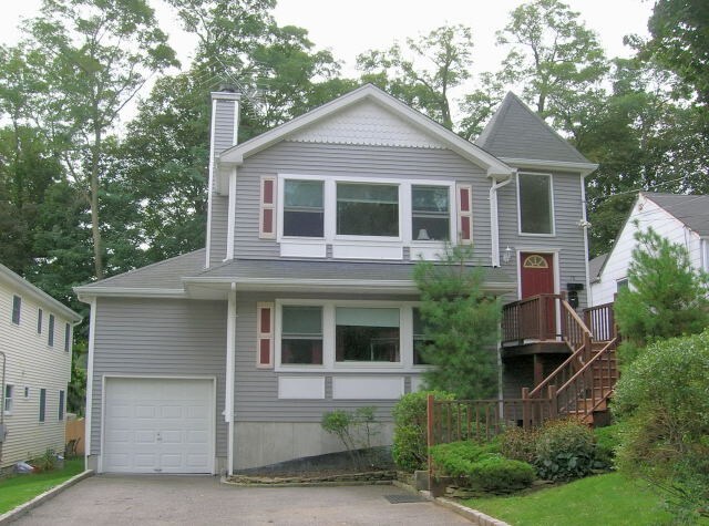 Primary Photo - 18 Hillcrest St
