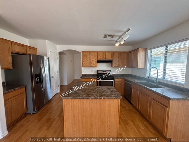 Building Photo - 9978 E Apache Rain Dr
