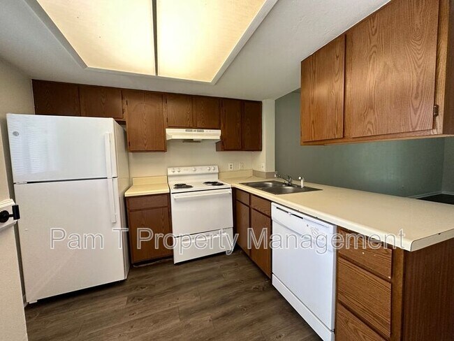 Foto del edificio - 12510 White Bluff Rd