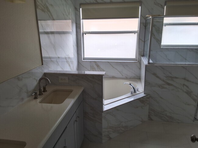 Foto del edificio - 4434 Maple Chase Trl