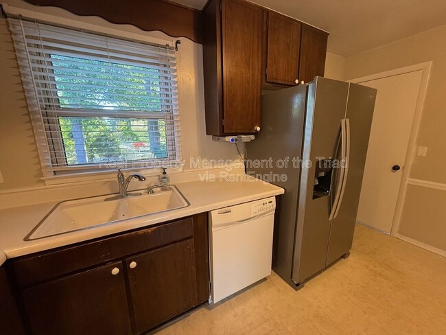 Building Photo - 4205 Olympia Dr