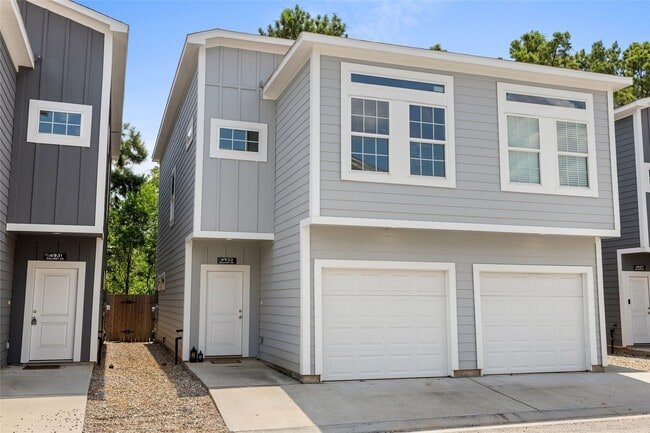 Building Photo - 4933 Dalhart Dr