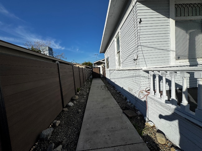 Photo - 1486 W 7th St House