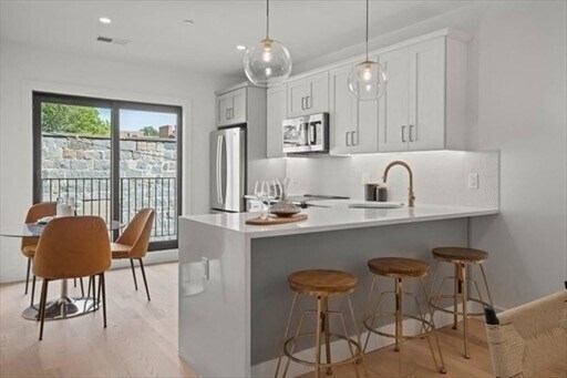 Foto del edificio - 52 Withington St